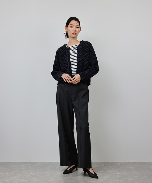 ROPE'(ロペ)の「梳毛ギャバ プリーテッド ワイドパンツ(その他パンツ・レディース・ブラック/ネイビー・36/38)」の4枚目の写真
