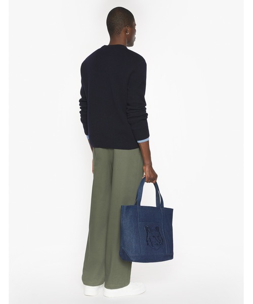 Maison Kitsune(メゾンキツネ)の「FOX HEAD LAMBSWOOL COMFORT JUMPER(ニット/セーター・メンズ・ブラック/ライトグレー/ネイビー・XS/S/M/L/XL)」の19枚目の写真