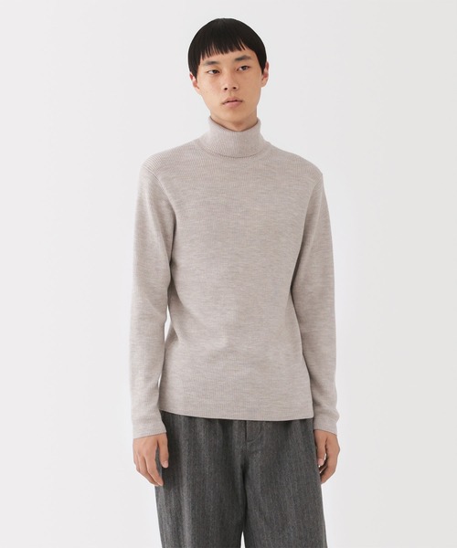 無印良品（ムジルシリョウヒン）の「紳士　洗えるウールリブタートルネックセーター（ニット/セーター・メンズ・キャメル/チャコールグレー/オフホワイト/オートミール/ブラック/ボルドー・S/XL/L/M）」の4枚目の写真