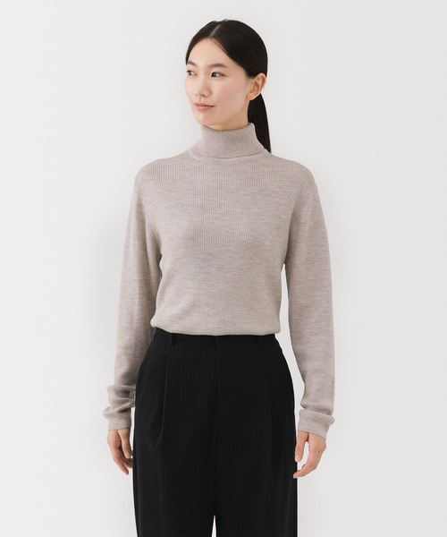 無印良品（ムジルシリョウヒン）の「紳士　洗えるウールリブタートルネックセーター（ニット/セーター・メンズ・キャメル/チャコールグレー/オフホワイト/オートミール/ブラック/ボルドー・S/XL/L/M）」の9枚目の写真