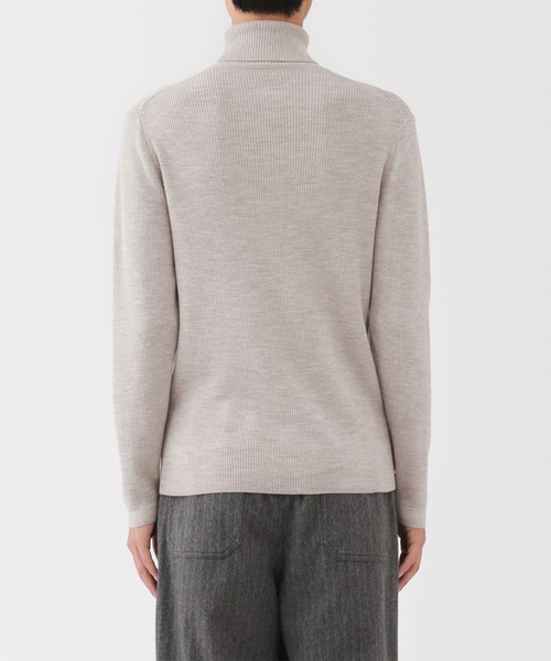 無印良品（ムジルシリョウヒン）の「紳士　洗えるウールリブタートルネックセーター（ニット/セーター・メンズ・キャメル/チャコールグレー/オフホワイト/オートミール/ブラック/ボルドー・S/XL/L/M）」の12枚目の写真
