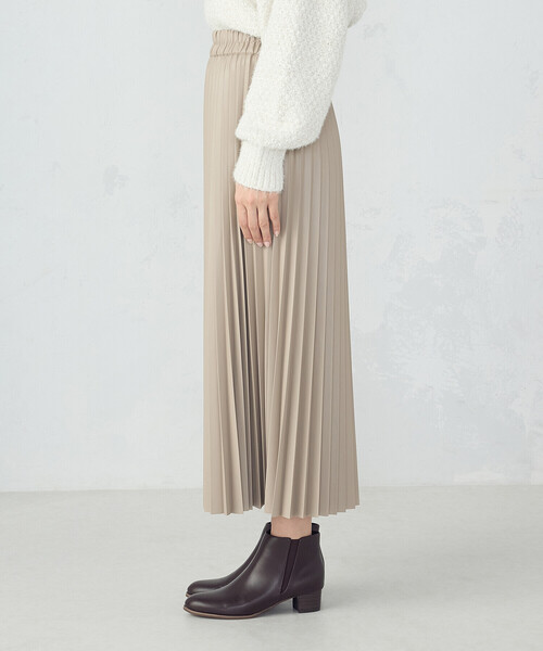 COMME CA MODELS（コムサモデルズ）の「合成皮革プリーツスカート（スカート・レディース・ベージュ/ブラウン/ブラック/グレイッシュベージュ・SMALL/MEDIUM/LARGE）」の22枚目の写真