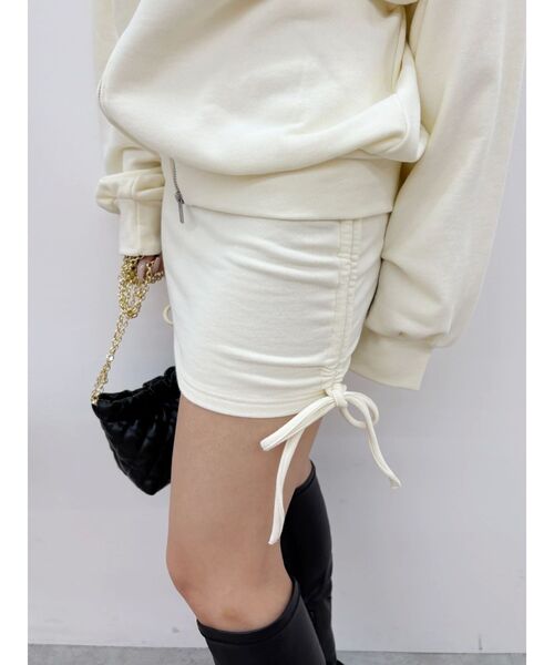 EVRIS（エヴリス）の「サイドギャザースウェットミニスカート【セットアップ着用可能】（スカート・レディース・パープル/ホワイト/ブラック/グレー・FREE）」の16枚目の写真