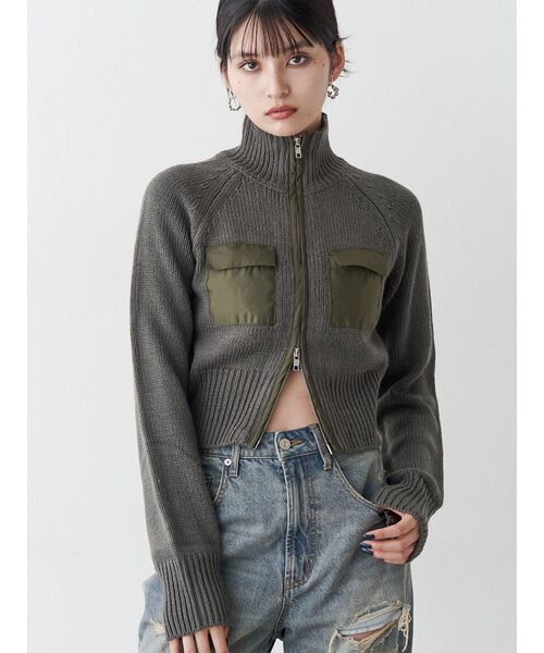 MURUA(ムルーア)の「マテリアルジップアップニット(ニット/セーター・レディース・ダークグレー/カーキ・FREE)」の1枚目の写真