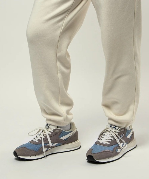 Reebok（リーボック）の「クラシック ナイロン 89 / CLASSIC NYLON 89（スニーカー・メンズ・グレー/グリーン/ブラウン・22.5cm/23.0cm/23.5cm/24.5cm/24.0cm/25.0cm/25.5cm/26.0cm/26.5cm/27.0cm/27.5cm/28.0cm/28.5cm/29.0cm）」の3枚目の写真