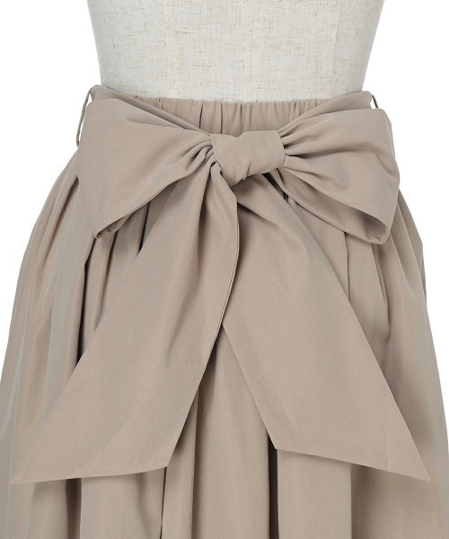 an another angelus（アンアナザーアンジェラス）の「リボンベルト撥水ギャザースカート/fint フィント（スカート・レディース・ベージュ/ネイビー・FREE）」の13枚目の写真