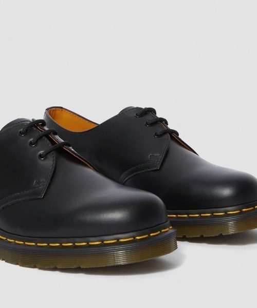 Dr. Martens(ドクターマーチン)の「Dr. MARTENS 1461 3 HOLE SHOE(ドクターマーチン 1461 3 ホール シューズ)(ドレスシューズ・メンズ・ブラック/チェリーレッド・28cm/27cm/26cm/25cm/29cm)」の4枚目の写真