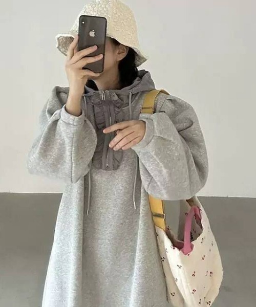 【portulaca】フリルスウェットフードワンピース