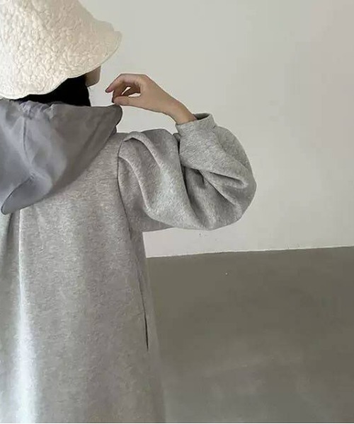 【portulaca】フリルスウェットフードワンピース