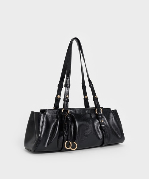 CHARLES & KEITH（チャールズ & キース）の「Britton ブリットン ルーシュドイロンゲイトショルダーバッグ（トートバッグ・レディース・ブラック/チョコ・M）」の3枚目の写真
