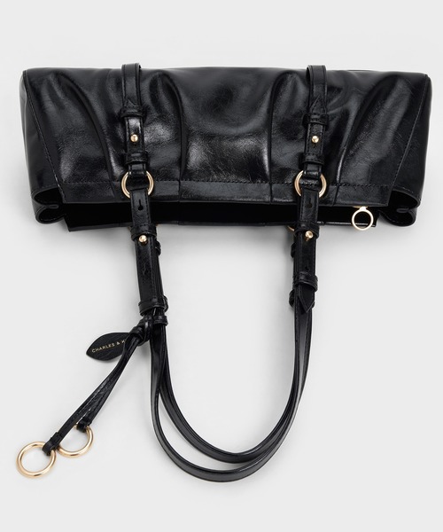 CHARLES & KEITH（チャールズ & キース）の「Britton ブリットン ルーシュドイロンゲイトショルダーバッグ（トートバッグ・レディース・ブラック/チョコ・M）」の5枚目の写真