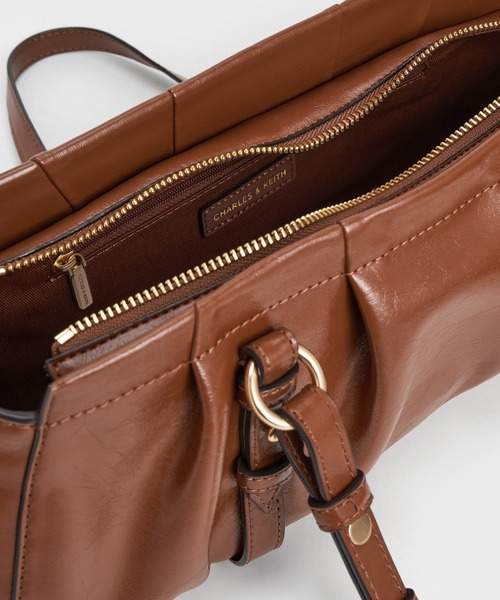 CHARLES & KEITH（チャールズ & キース）の「Britton ブリットン ルーシュドイロンゲイトショルダーバッグ（トートバッグ・レディース・ブラック/チョコ・M）」の13枚目の写真