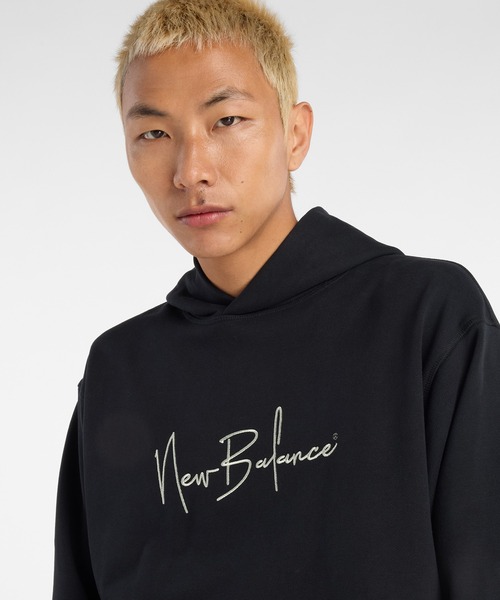 NEW BALANCE（ニューバランス）の「Athletics シグネチャーフーディ（パーカー・メンズ・ブラック/ライトグレー・SMALL/MEDIUM/LARGE/X-LARGE/XX-LARGE）」の3枚目の写真