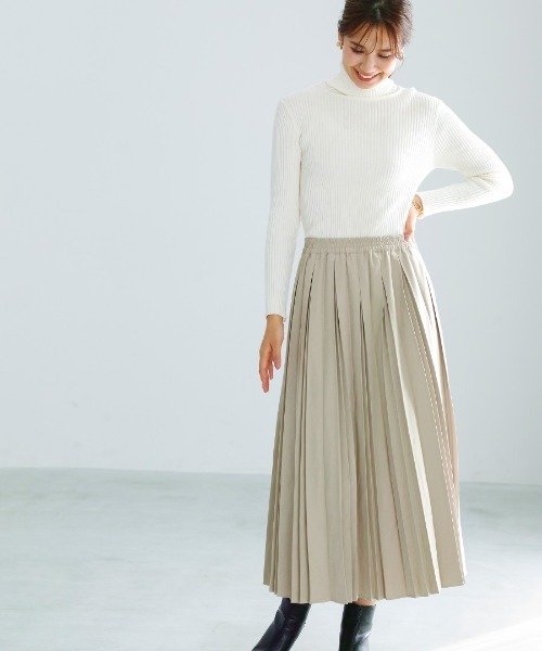 Emilyan（エミリアン）の「【 一枚で着映える 】 ピーチスキン・変形アコーディオンプリーツスカート（スカート・レディース・チャコールグレー/グレイッシュベージュ・M）」の9枚目の写真