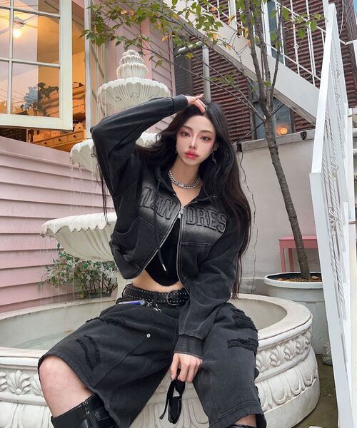 AVANDRESS（アバンドレス ）の「Salt Applique Crop Hood Zip-up_2Colors（パーカー・レディース・ブラック/PINK・SMALL/MEDIUM）」の6枚目の写真