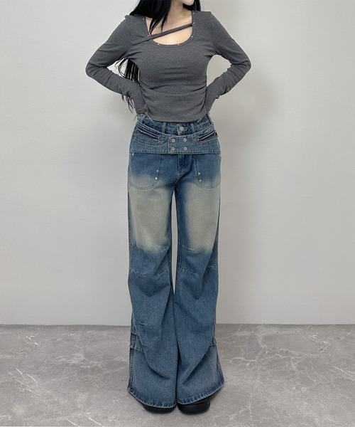 FOLLOWIN(フォロウィン)の「クロスベルト フレアデニムパンツ(デニムパンツ・レディース・ブルー/ブラック・LARGE/MEDIUM/SMALL)」の14枚目の写真