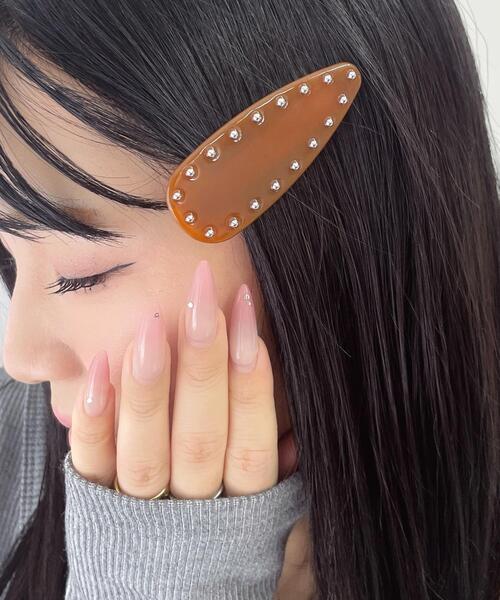 WEGO(ウィゴー)の「WEGO/メタルスタッズクリップ(バレッタ/ヘアクリップ・レディース・ベージュ/ブラウン/ブラック/ライトピンク・FREE)」の1枚目の写真