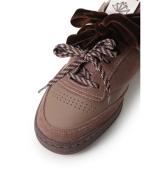 FRAY I.D（フレイアイディー）の「【Reebok× FRAY I.D】CLUB C 85 Vintage（スニーカー・レディース・ブラウン・22.5/23/23.5/24/24.5）」の5枚目の写真