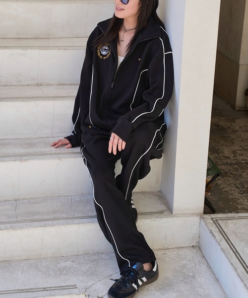 ATHLETA（アスレタ）の「［ athleta ］トラックカーブパンツ（その他パンツ・レディース・ブラック/ネイビー・M/L）」の3枚目の写真