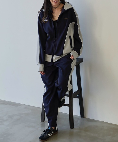 ATHLETA（アスレタ）の「［ athleta ］トラックカーブパンツ（その他パンツ・レディース・ブラック/ネイビー・M/L）」の7枚目の写真