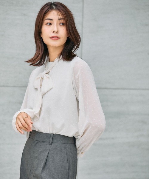 GLOBAL WORK（グローバルワーク）の「ドビー2WAYボウタイブラウス/591839（シャツ/ブラウス・レディース・ライトグレー/ブルー系その他/アイボリー/ブラック/ライトピンク・SMALL/MEDIUM/LARGE）」の13枚目の写真