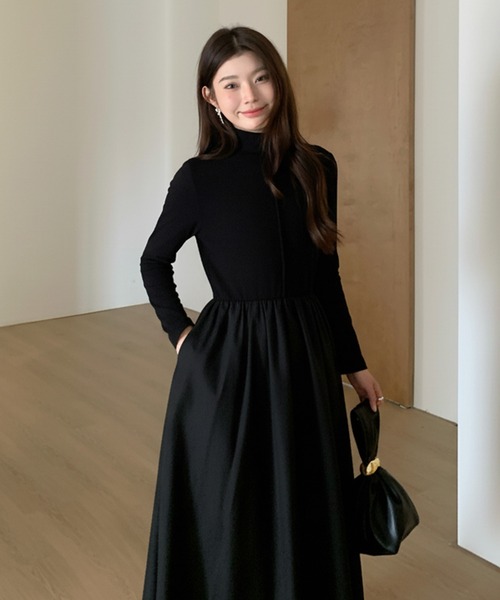 by LEGNA(バイレグナ)の「タートルネックドッキングロングワンピース(ワンピース・レディース・ブラック/ブラック×ベージュ・LARGE/MEDIUM)」の5枚目の写真