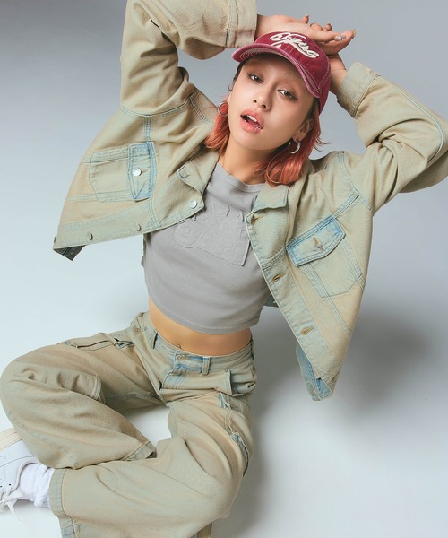 X-girl（エックスガール）の「DISTRESSED LOGO PATCH L/S COMPACT TOP（Tシャツ/カットソー・レディース・グレー/ブラウン・ONE SIZE）」の6枚目の写真