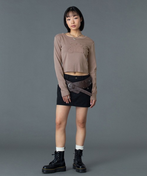 X-girl（エックスガール）の「DISTRESSED LOGO PATCH L/S COMPACT TOP（Tシャツ/カットソー・レディース・グレー/ブラウン・ONE SIZE）」の16枚目の写真