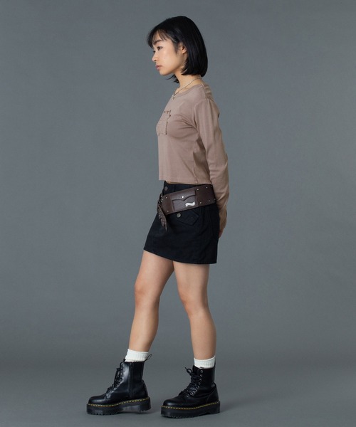 X-girl（エックスガール）の「DISTRESSED LOGO PATCH L/S COMPACT TOP（Tシャツ/カットソー・レディース・グレー/ブラウン・ONE SIZE）」の19枚目の写真