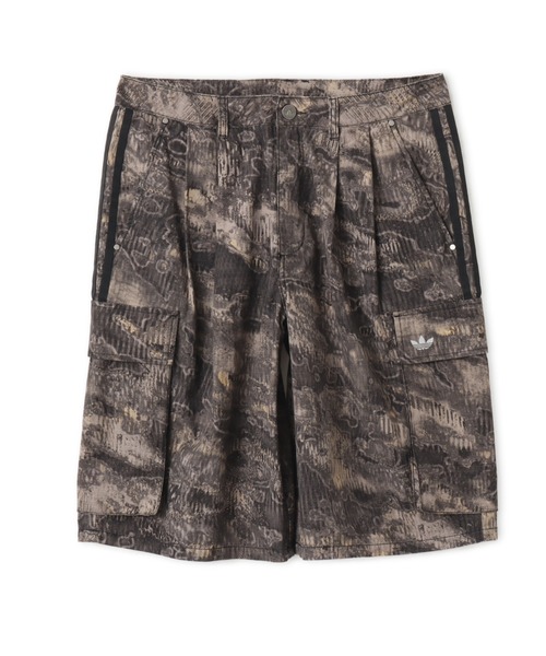 adidas(アディダス)の「adidas ADILENIUM 5.0 CARGO SHORTS / アディダス アディレニウム シーズン 5 AOP カーゴ ショーツ(カーゴパンツ・メンズ・マルチ・36inch/34inch/32inch/30inch/26inch/25inch/24inch)」の1枚目の写真