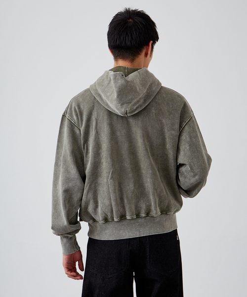 B.C STOCK(ベーセーストック)の「【ANTS & ELEPHANTS】フェード加工 ハーフジップパーカー(パーカー・メンズ・ブラック/グレー/レッド/カーキ・MEDIUM/LARGE)」の16枚目の写真