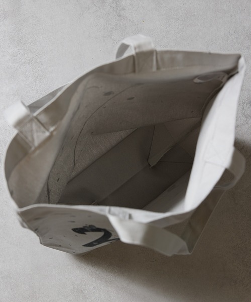 NUMBER (N)INE(ナンバーナイン)の「HAND PAINTED Number⑨ CANVAS TOTE BAG / ハンドペイント ナンバーナインロゴ キャンバス トートバッグ(トートバッグ・メンズ・ライトグレー/ブラック系・FREE)」の17枚目の写真