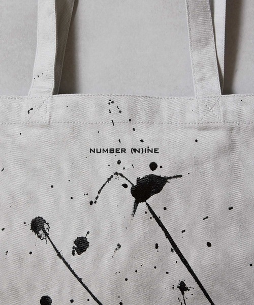 NUMBER (N)INE(ナンバーナイン)の「HAND PAINTED Number⑨ CANVAS TOTE BAG / ハンドペイント ナンバーナインロゴ キャンバス トートバッグ(トートバッグ・メンズ・ライトグレー/ブラック系・FREE)」の13枚目の写真