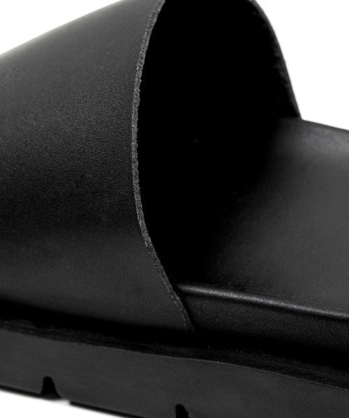YASE(ヤセ)の「ブラッサムスライドレザーブラック554(サンダル・レディース・その他・23cm/29cm/28cm/27cm/26cm/25cm/24cm)」の5枚目の写真