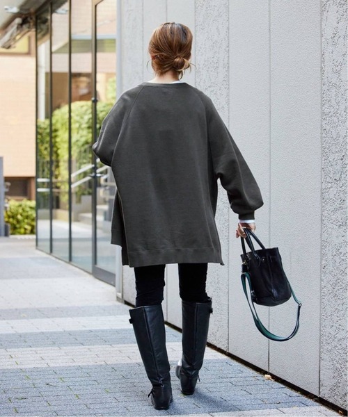 FRAMeWORK（フレームワーク）の「≪WEB限定 / 追加≫ラグランポンチョスエット 2（スウェット・レディース・スミクロ/グレー/ベージュ・FREE）」の6枚目の写真