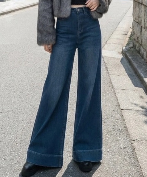 cammie(キャミー)の「ハイウエストバギーデニム(デニムパンツ・レディース・ライトブルー/ブルー・M/L)」の2枚目の写真