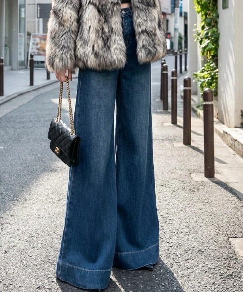 cammie(キャミー)の「ハイウエストバギーデニム(デニムパンツ・レディース・ライトブルー/ブルー・M/L)」の10枚目の写真