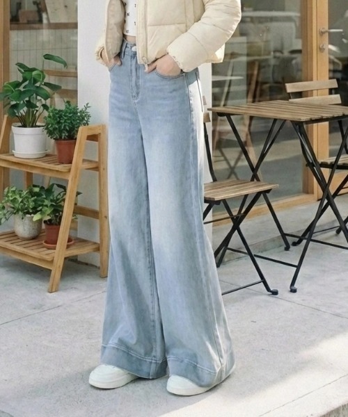 cammie(キャミー)の「ハイウエストバギーデニム(デニムパンツ・レディース・ライトブルー/ブルー・M/L)」の3枚目の写真