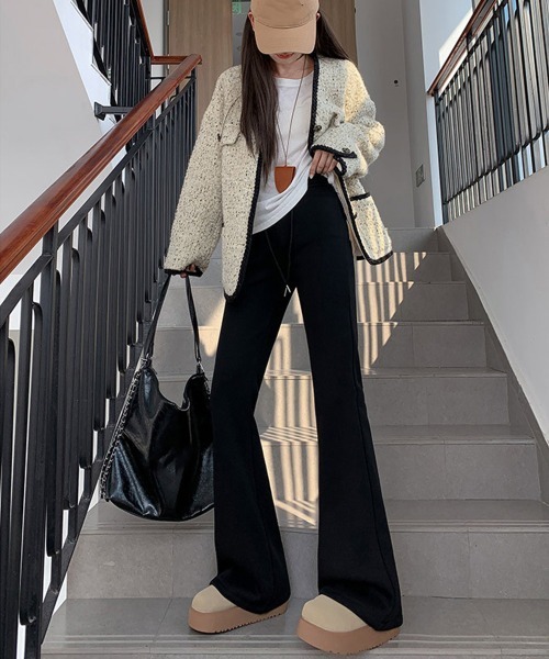 Miniministore(ミニミニストア)の「スウェットパンツ 裏起毛フレアパンツ美脚(スウェットパンツ・レディース・チャコールグレー/グレー/ライトグレー/ブラック・FREE)」の9枚目の写真