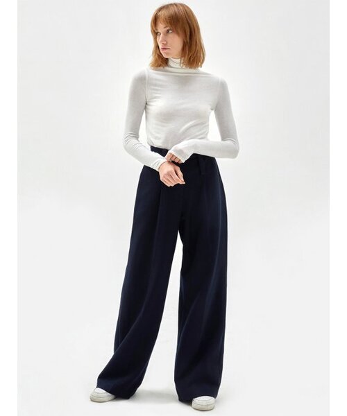 HAVELESS(ハブレス)の「BELTED POINTED WIDE-LEG TROUSERS NAVY(スラックス・レディース・その他・SMALL/MEDIUM)」の1枚目の写真