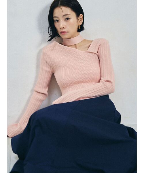 LAGUNAMOON(ラグナムーン)の「ボウタイアシンメトリーネックニットプルオーバー(ニット/セーター・レディース・アイボリー/ピンク/ブラック・FREE)」の3枚目の写真