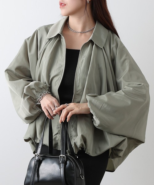 COLONY 2139(コロニートゥーワンスリーナイン)の「裾バルーンナイロンブルゾン(その他アウター・レディース・アイボリー/ブラック/カーキ・FREE)」の3枚目の写真