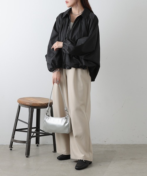 COLONY 2139(コロニートゥーワンスリーナイン)の「裾バルーンナイロンブルゾン(その他アウター・レディース・アイボリー/ブラック/カーキ・FREE)」の18枚目の写真