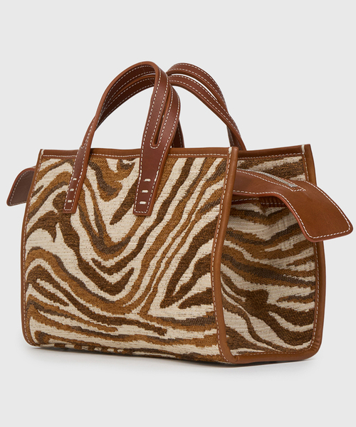 Spick & Span（スピックアンドスパン）の「《一部店舗+WEB限定》A VACATION/ア ヴァケーション SABRINA ZEBRA/A（ショルダーバッグ・レディース・ブラウン・FREE）」の5枚目の写真