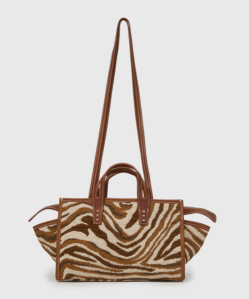 Spick & Span（スピックアンドスパン）の「《一部店舗+WEB限定》A VACATION/ア ヴァケーション SABRINA ZEBRA/A（ショルダーバッグ・レディース・ブラウン・FREE）」の8枚目の写真