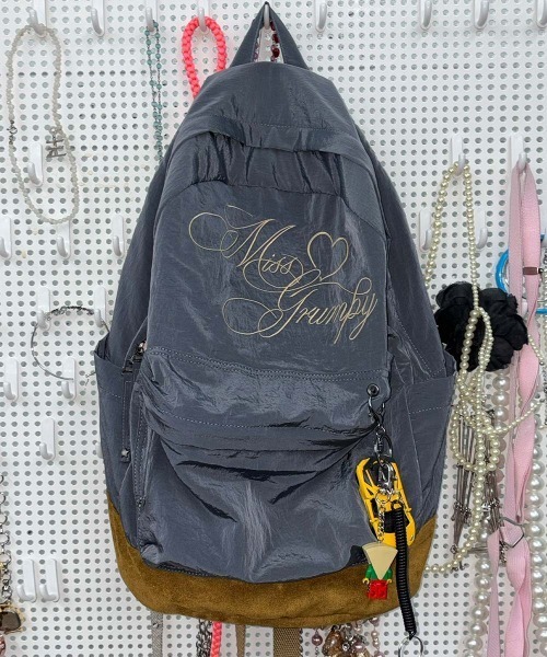 SCULPTOR（スカルプター）の「Grumpy Girl Nylon Backpack（バックパック/リュック・レディース・ピンク/セージグリーン/ネイビー・FREE）」の2枚目の写真