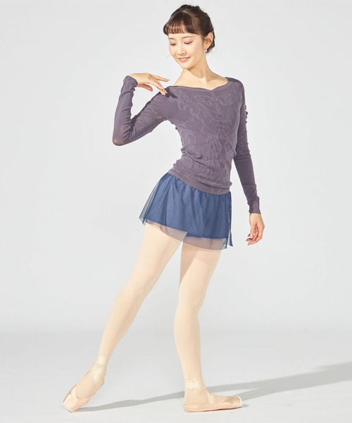 Chacott（チャコット）の「【ノーソーイングニット】クリスタルバレリーナネックニット（ニット/セーター・レディース・ライトブルー/グレー・M）」の6枚目の写真