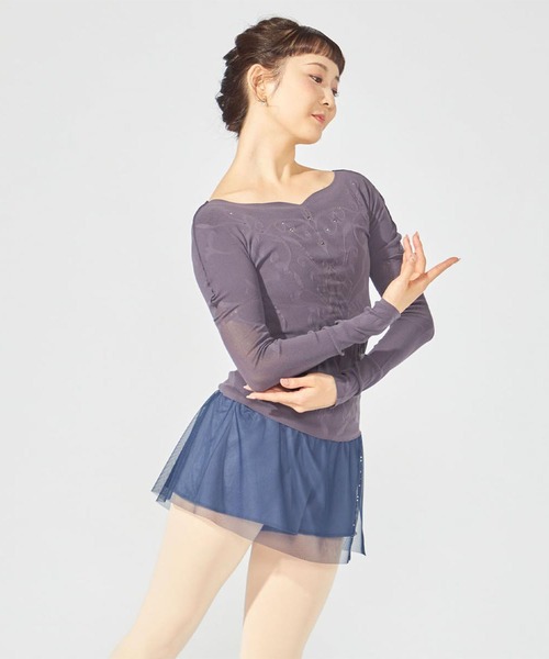 Chacott（チャコット）の「【ノーソーイングニット】クリスタルバレリーナネックニット（ニット/セーター・レディース・ライトブルー/グレー・M）」の7枚目の写真