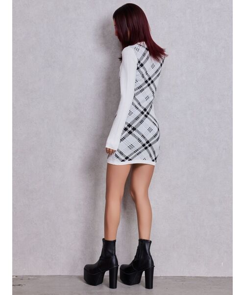 GYDA（ジェイダ）の「厚底　太ヒール　バルキーショートブーツ（ブーツ・レディース・ブラック・SMALL/MEDIUM/LARGE）」の10枚目の写真