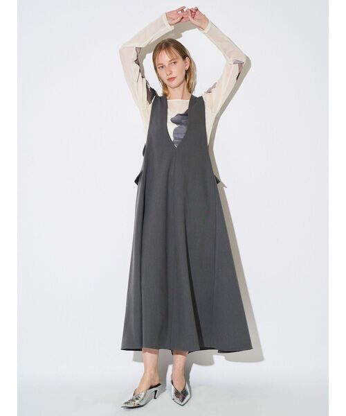 ELENDEEK(エレンディーク)の「オーレグリントスキンカットソー(Tシャツ/カットソー・レディース・ライトブルー/ブラック/アイボリー・FREE)」の11枚目の写真